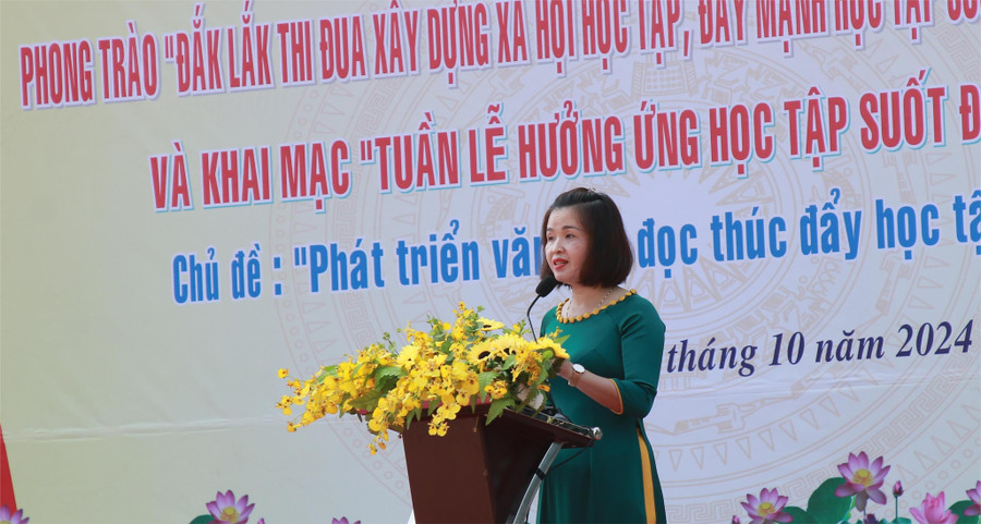 2.10 ba GD thu vien phat bieu6